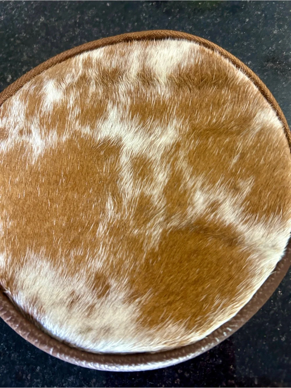 Round Cowhide coin Bag in Brown and White